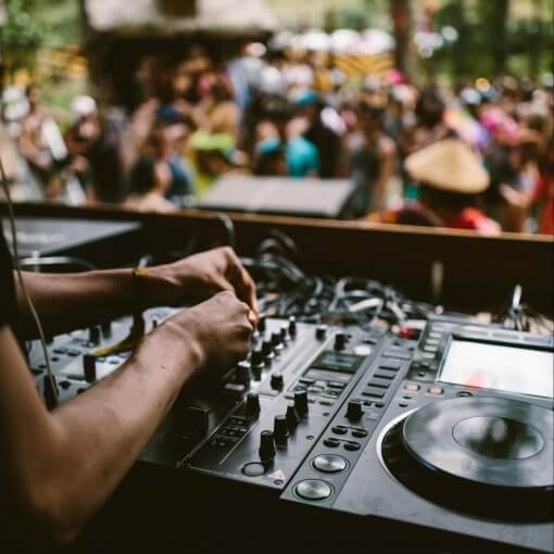DJ boeken
